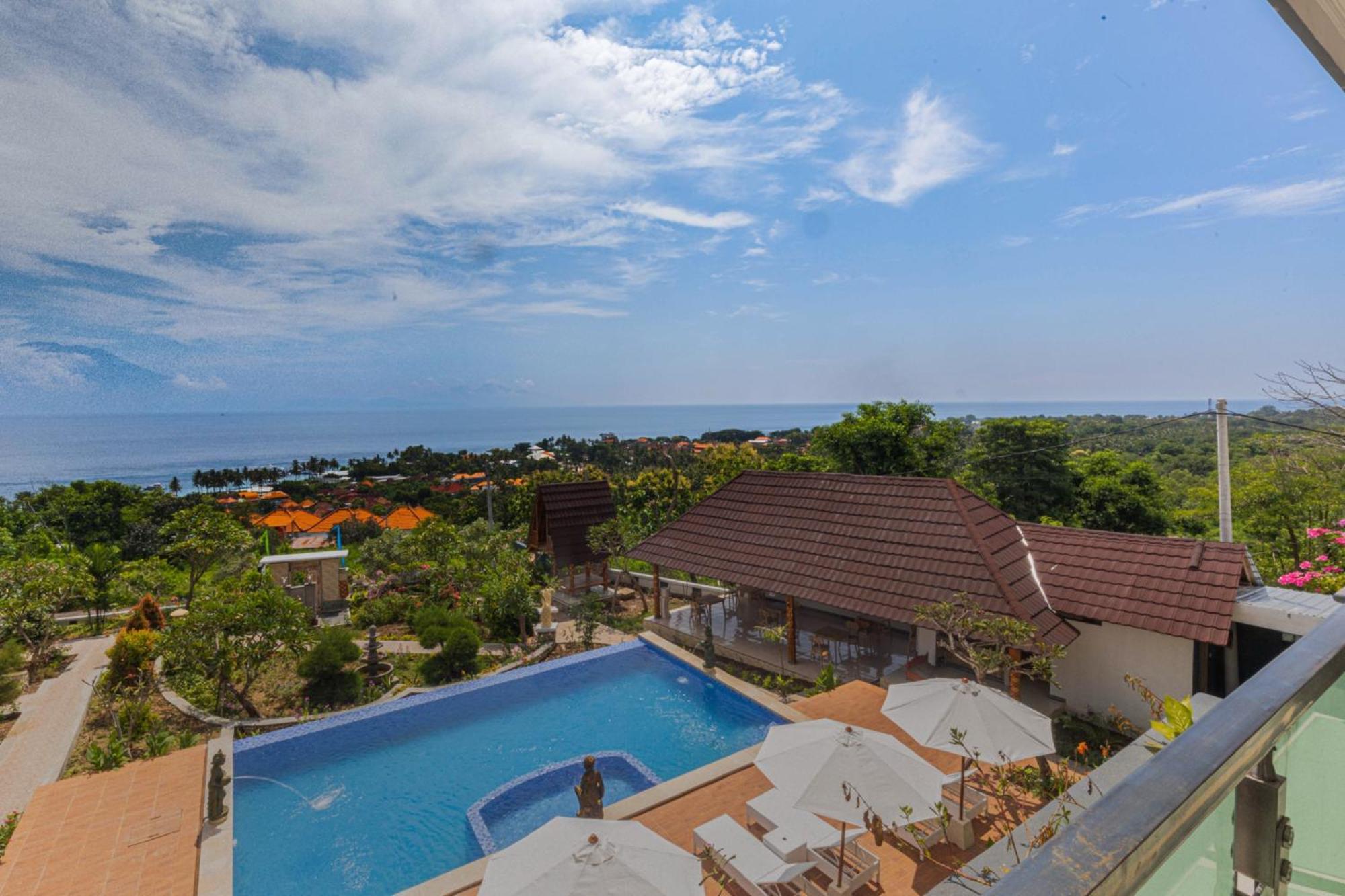 D'Arya Sea View Hotell Batununggul Exteriör bild
